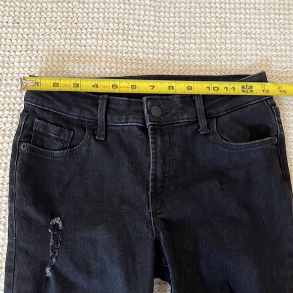 Old Navy Black Distressed Pop Icon jeans. Mid Rise, Size 2. - Picture 7 of 7
